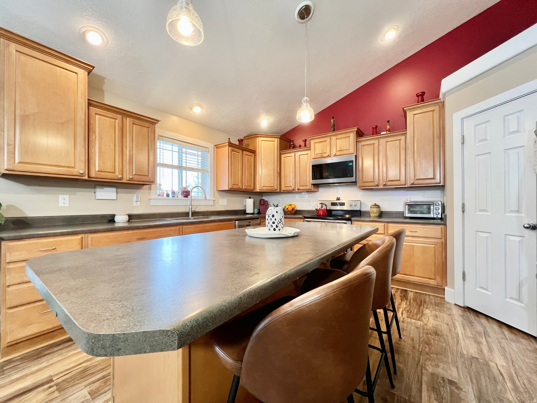 PINERIDGE ESTATES SUBD - Residential