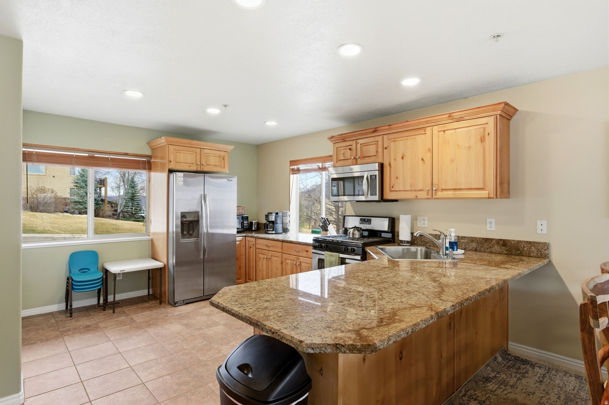 MOOSE HOLLOW CONDOMI - Residential