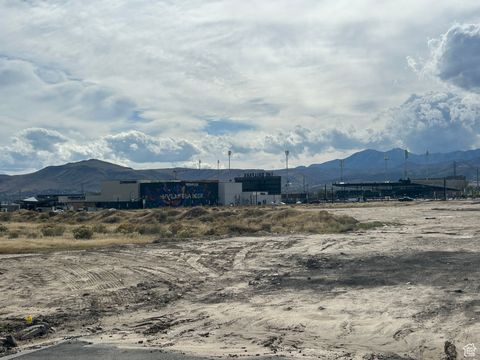 Tiny photo for 10804 S GRESHAM DR, South Jordan, UT 84009 (MLS # 2117812)