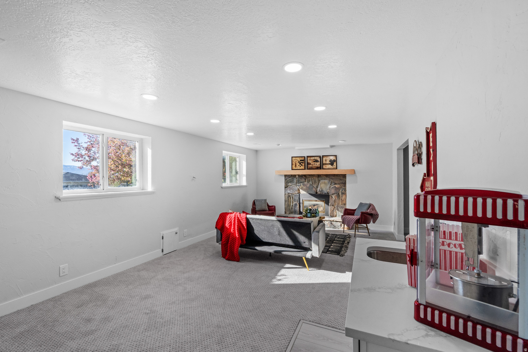 OAKRIDGE VILLIAGE - Residential