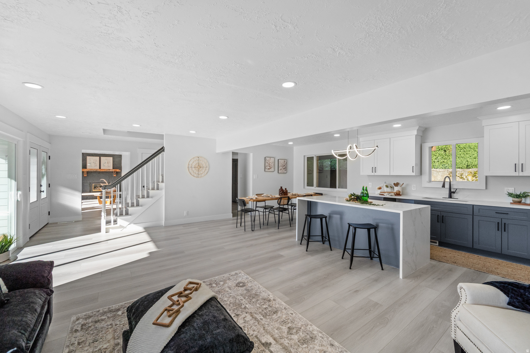 OAKRIDGE VILLIAGE - Residential