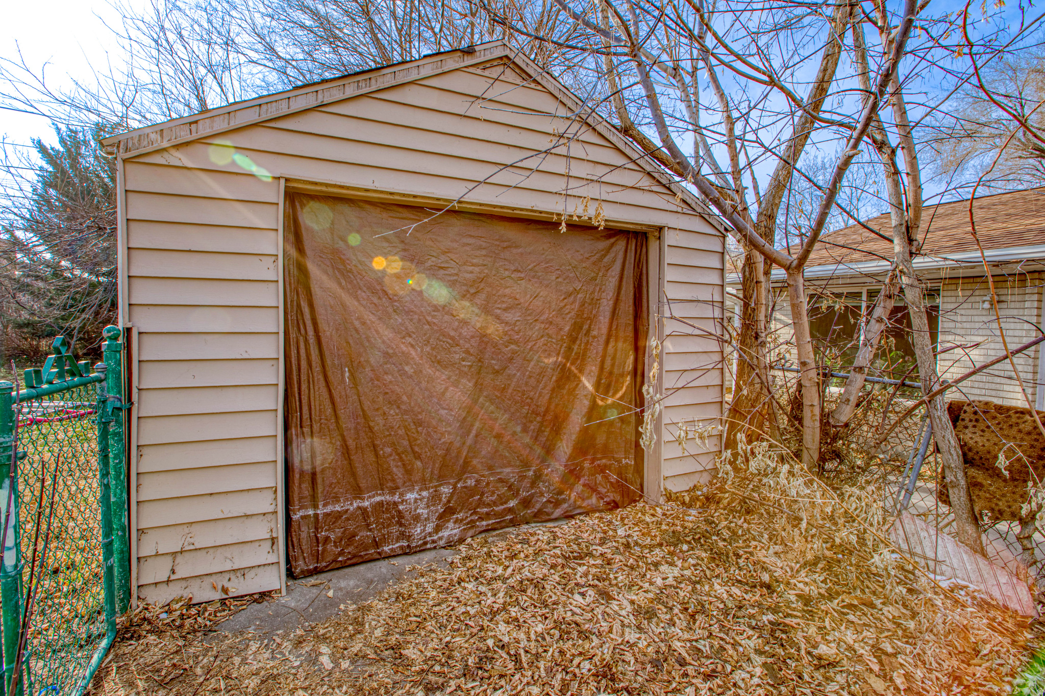 SOUTHGATE PARK - Residential