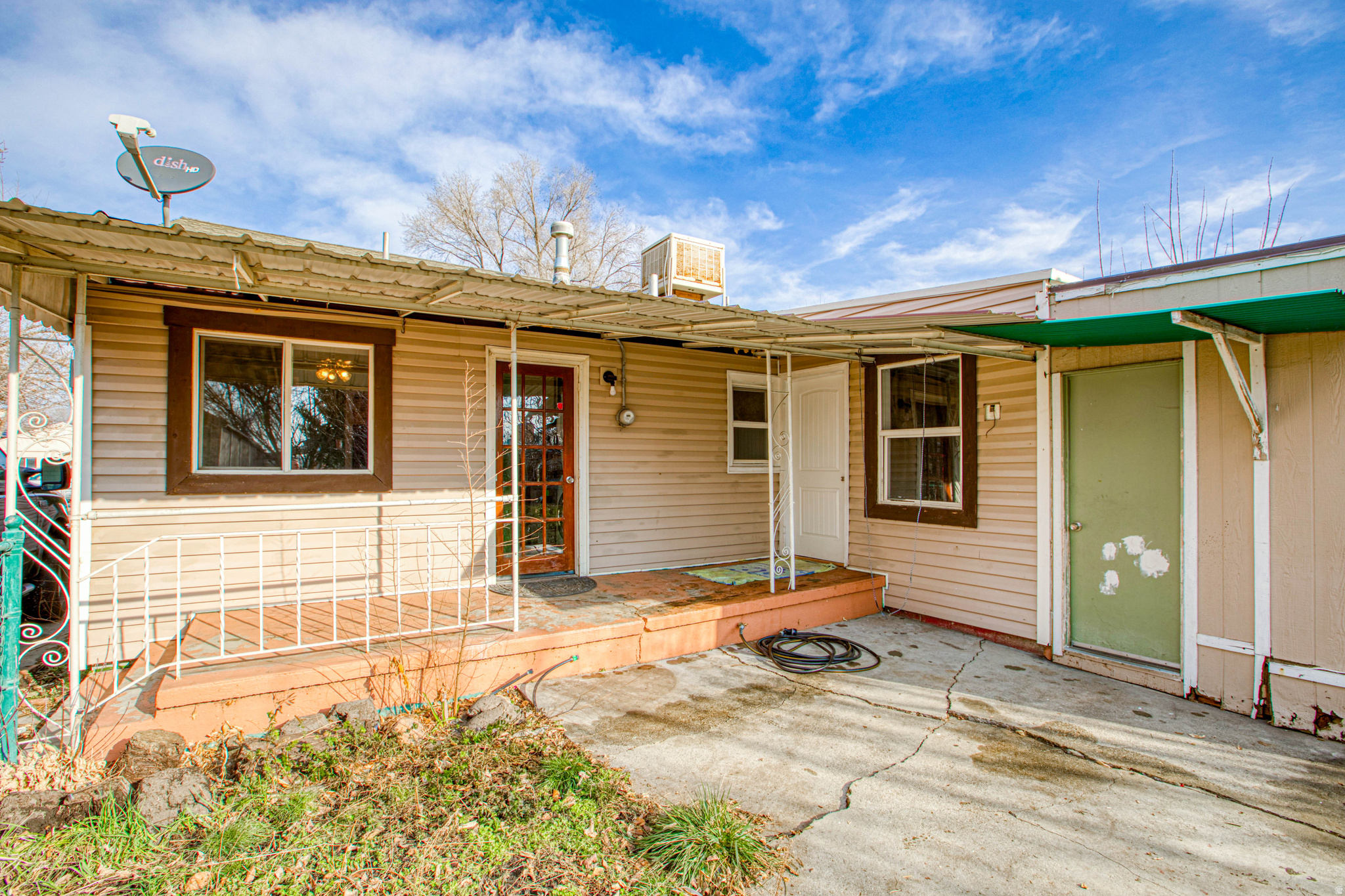 SOUTHGATE PARK - Residential