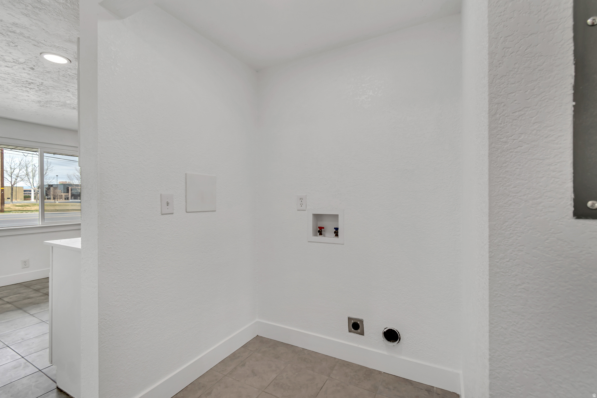 REDWOOD VILL - Residential