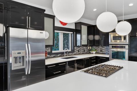 Tiny photo for 145 W CARNESECCA CT, Mapleton, UT 84664 (MLS # 2141448)