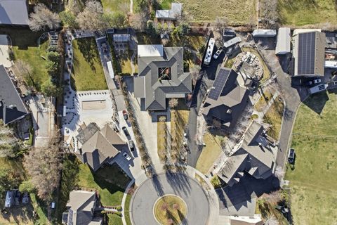 Tiny photo for 145 W CARNESECCA CT, Mapleton, UT 84664 (MLS # 2141448)