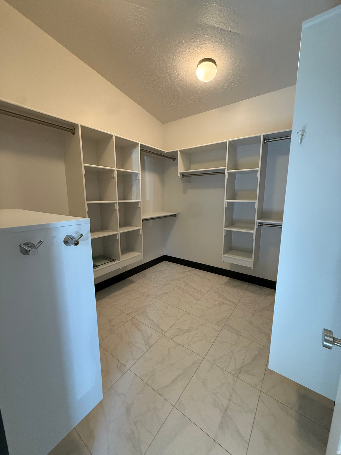 ORCHARD ESTATES - Residential