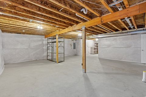 Tiny photo for 145 W CARNESECCA CT, Mapleton, UT 84664 (MLS # 2141448)