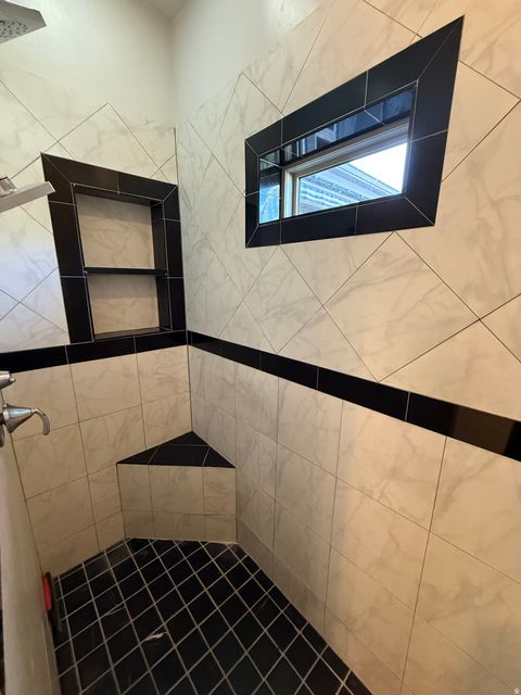 Tiny photo for 145 W CARNESECCA CT, Mapleton, UT 84664 (MLS # 2141448)