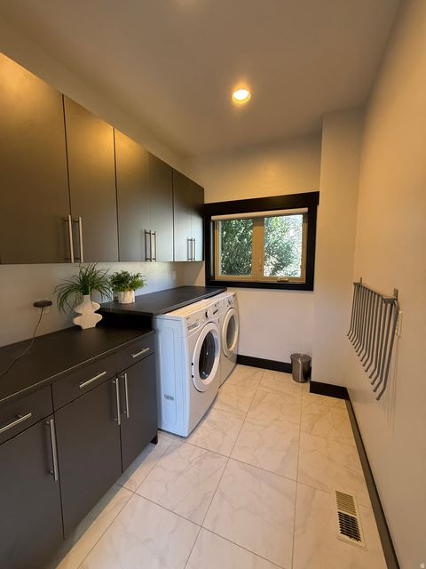 Tiny photo for 145 W CARNESECCA CT, Mapleton, UT 84664 (MLS # 2141448)