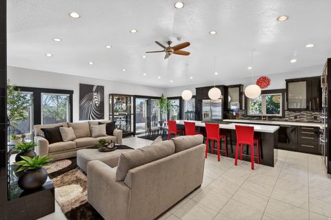 Tiny photo for 145 W CARNESECCA CT, Mapleton, UT 84664 (MLS # 2141448)