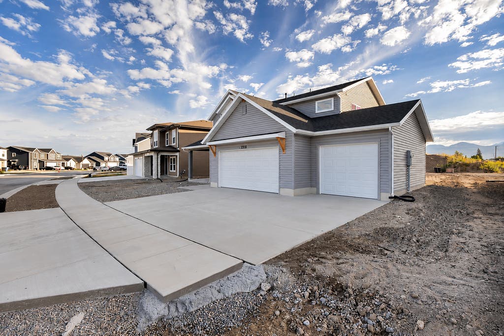 Photo of 3318 S 1000 W, Nibley, UT 84321 (MLS # 2181391)