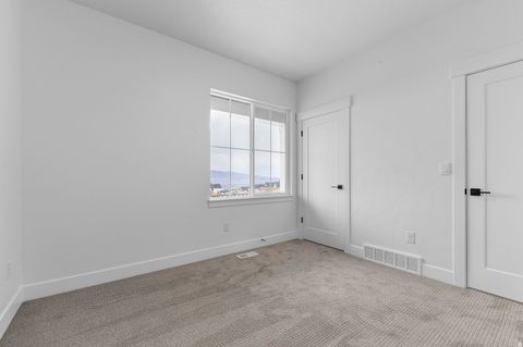 Tiny photo for 220 W GLENBRITTLE DR #206, Lehi, UT 84043 (MLS # 2130505)