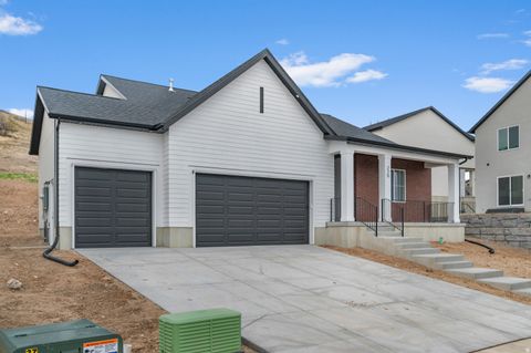 Tiny photo for 220 W GLENBRITTLE DR #206, Lehi, UT 84043 (MLS # 2130505)