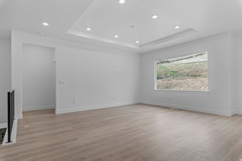 Tiny photo for 220 W GLENBRITTLE DR #206, Lehi, UT 84043 (MLS # 2130505)