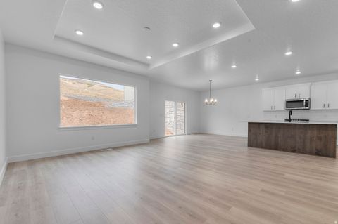 Tiny photo for 220 W GLENBRITTLE DR #206, Lehi, UT 84043 (MLS # 2130505)