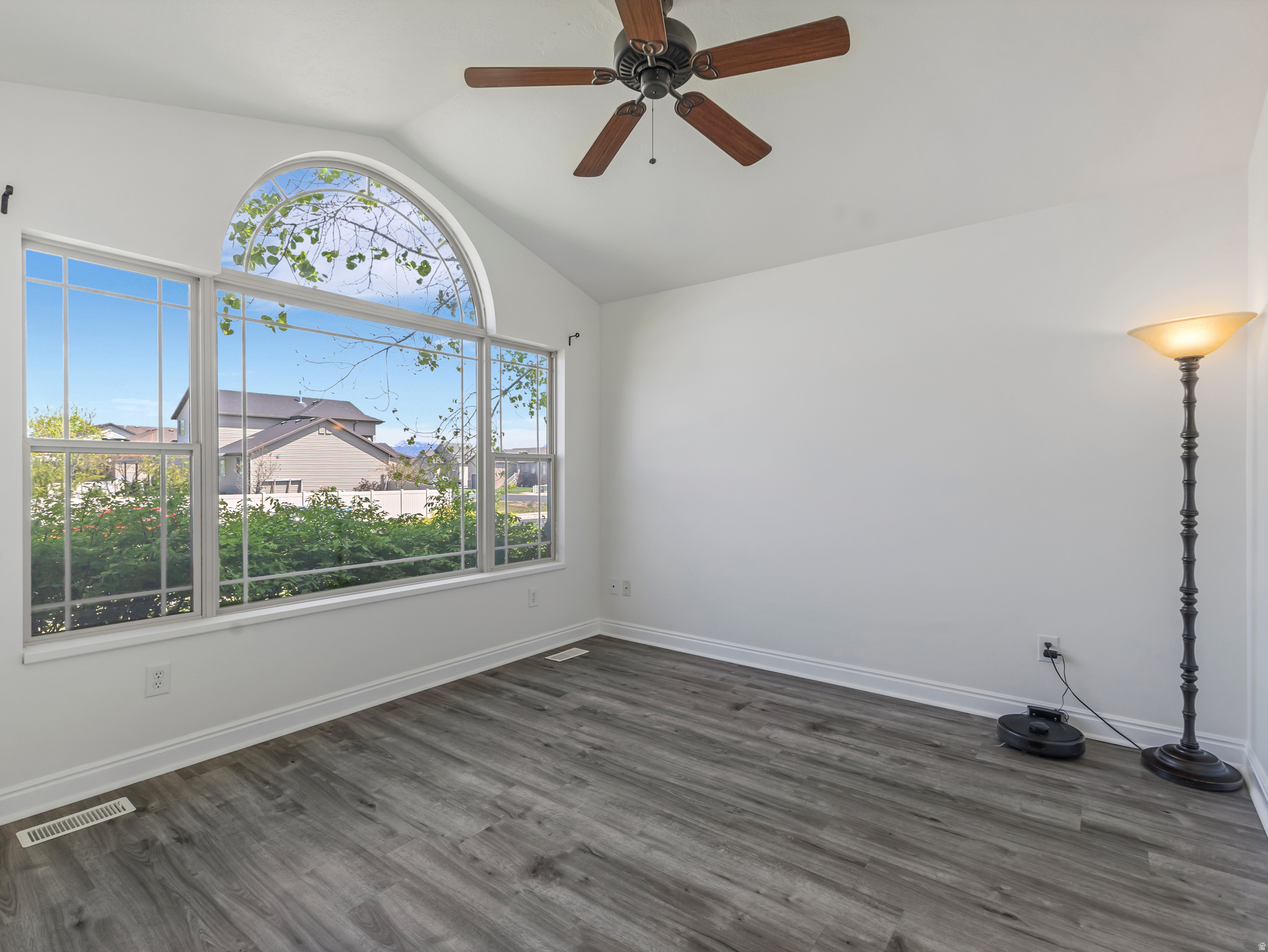 FREEDOM ESTATES - Residential