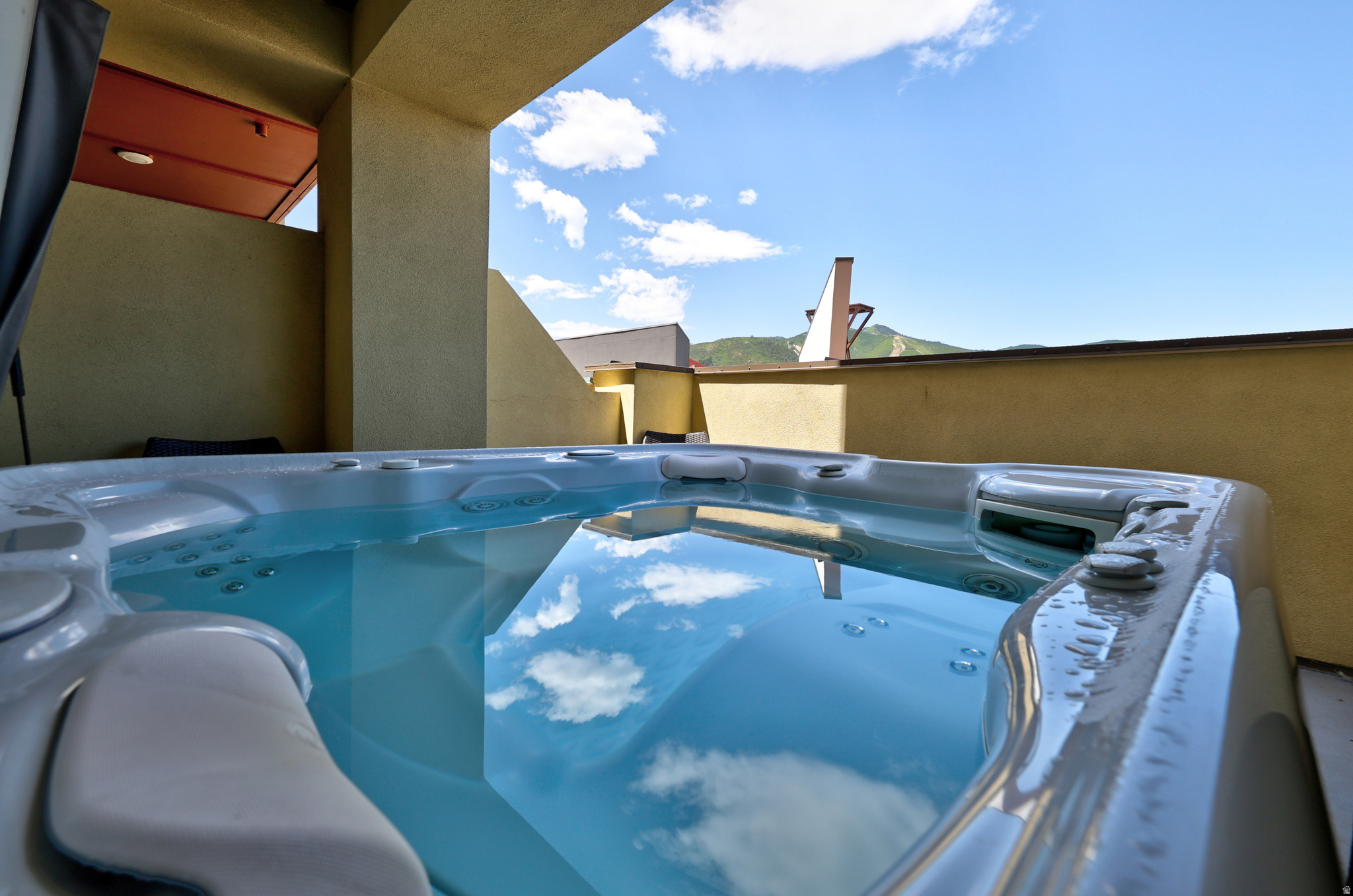 NEWPARK TERRACE - Residential