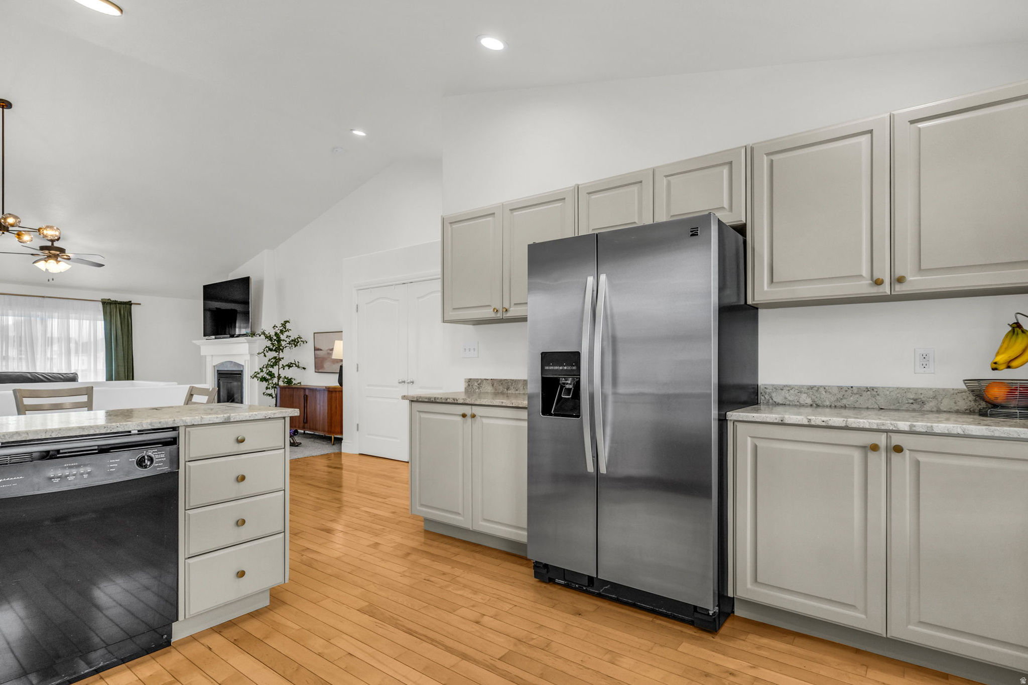 SOMERSET - Residential Income