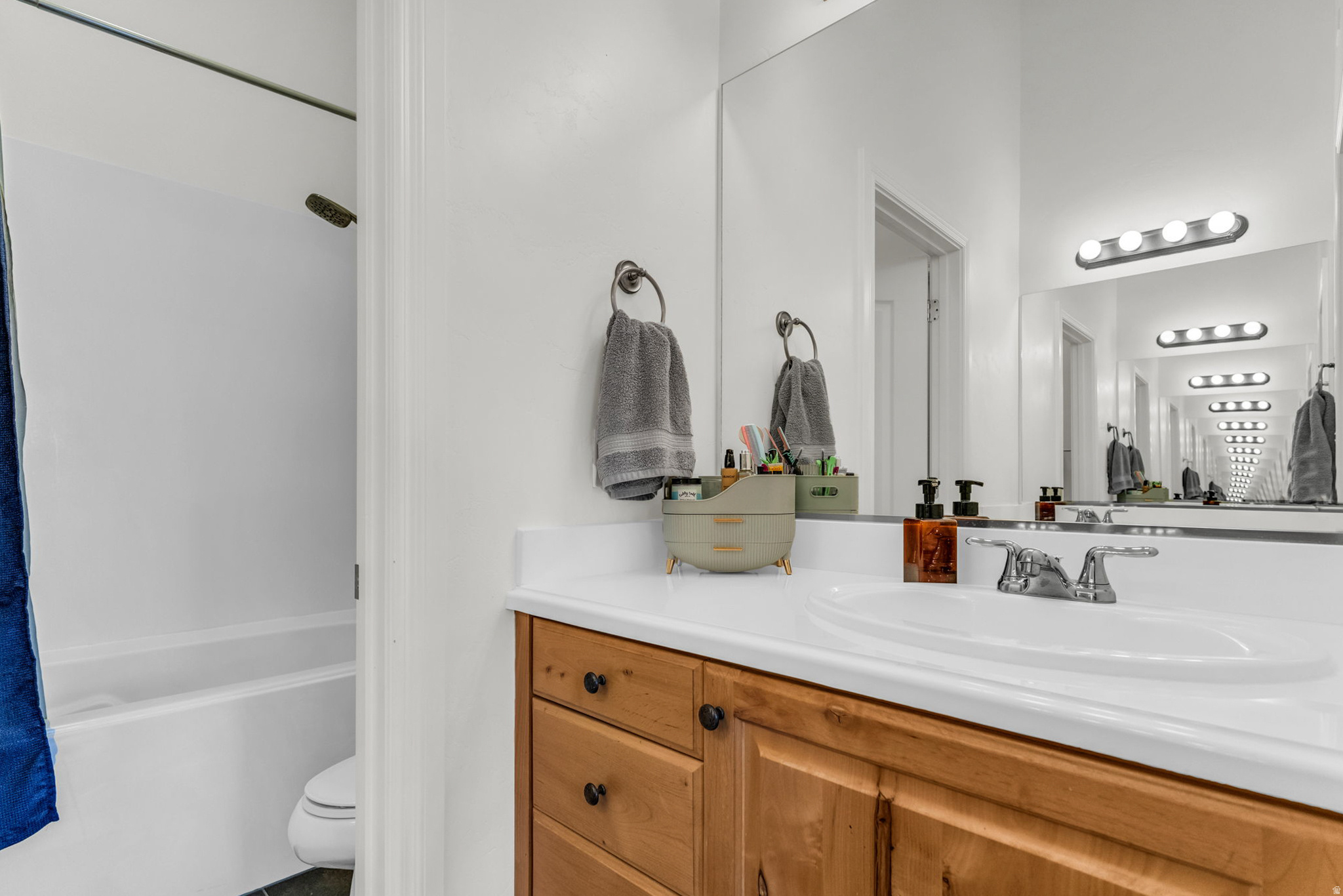 SOMERSET - Residential Income