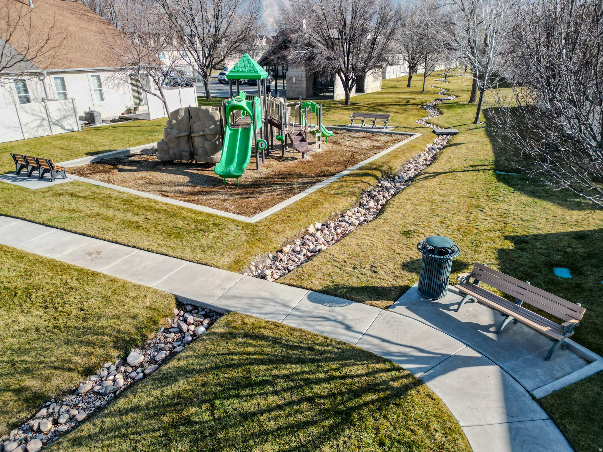 SOMERSET - Residential Income