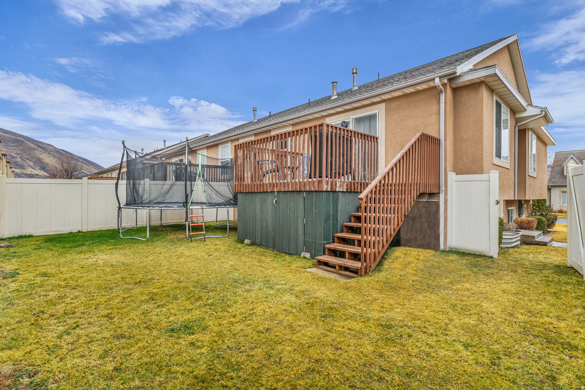 SOMERSET - Residential Income