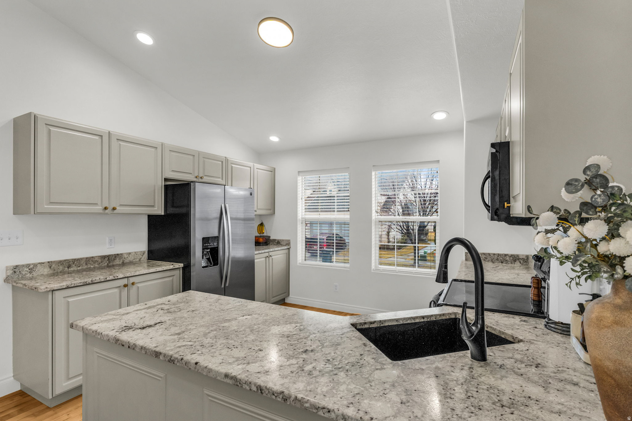 SOMERSET - Residential Income