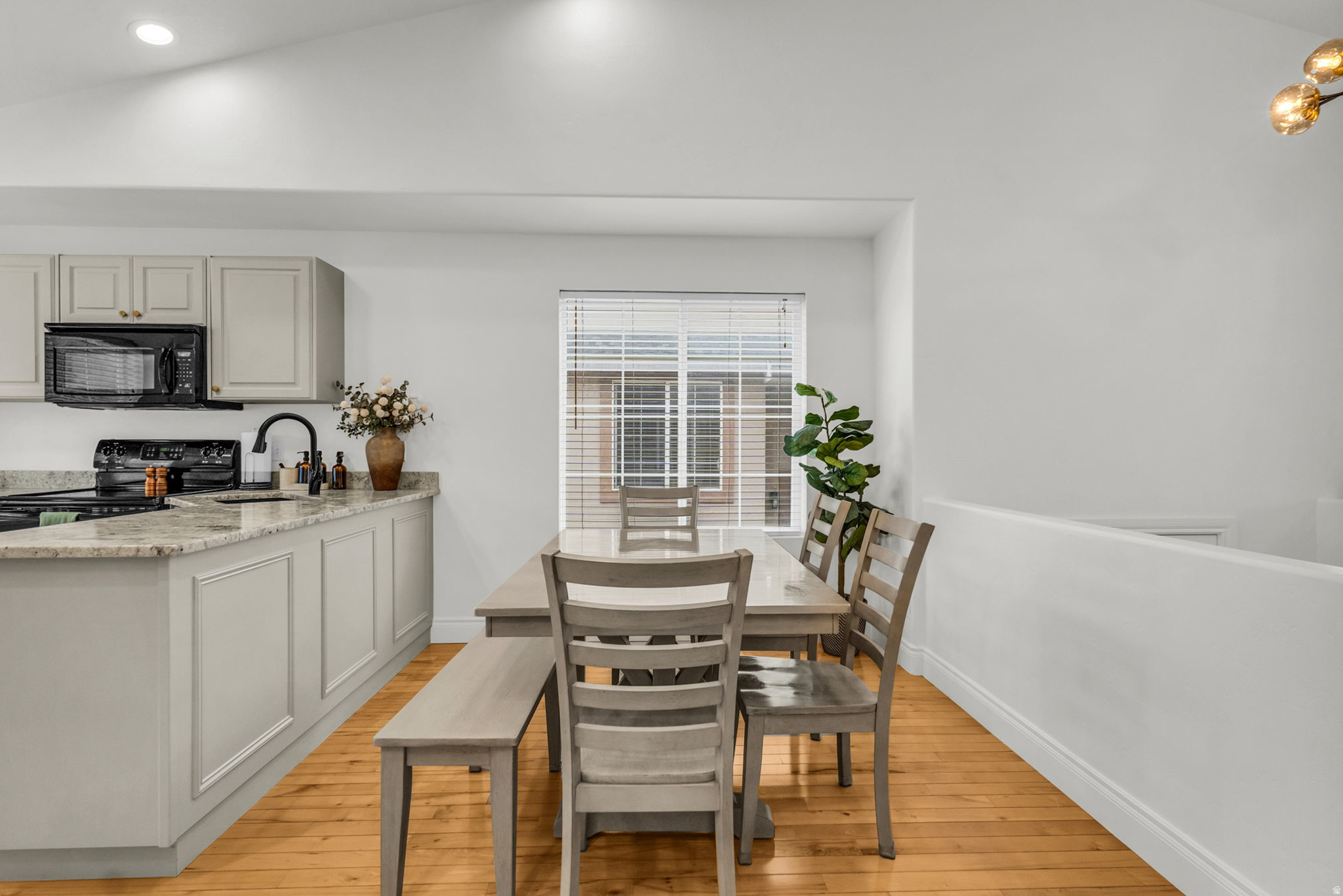 SOMERSET - Residential Income