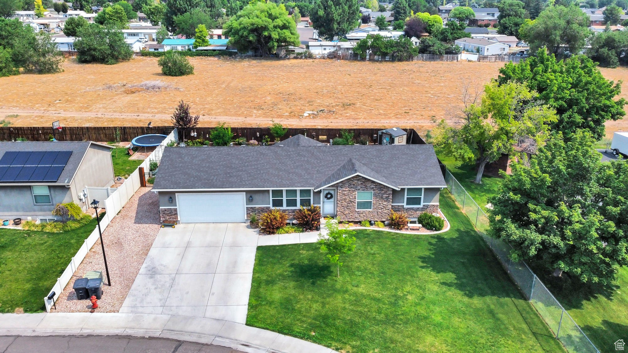 BRIARWOOD ESTATES - Residential