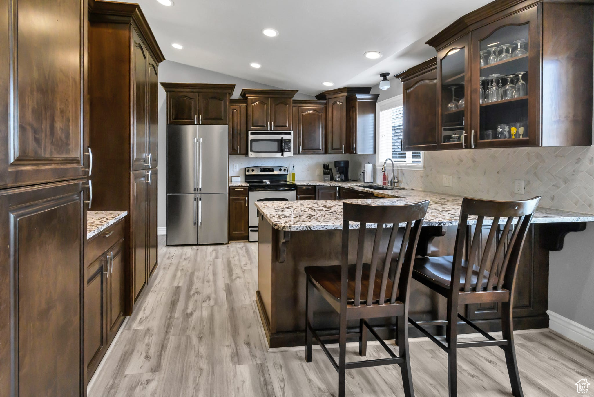 BRIARWOOD ESTATES - Residential