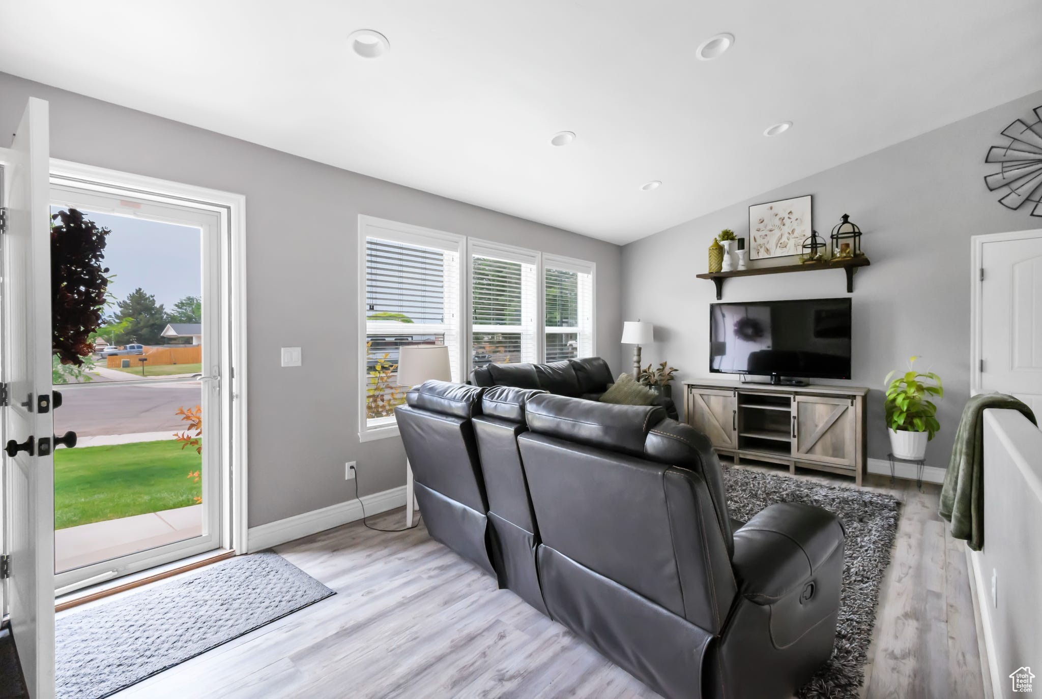 BRIARWOOD ESTATES - Residential