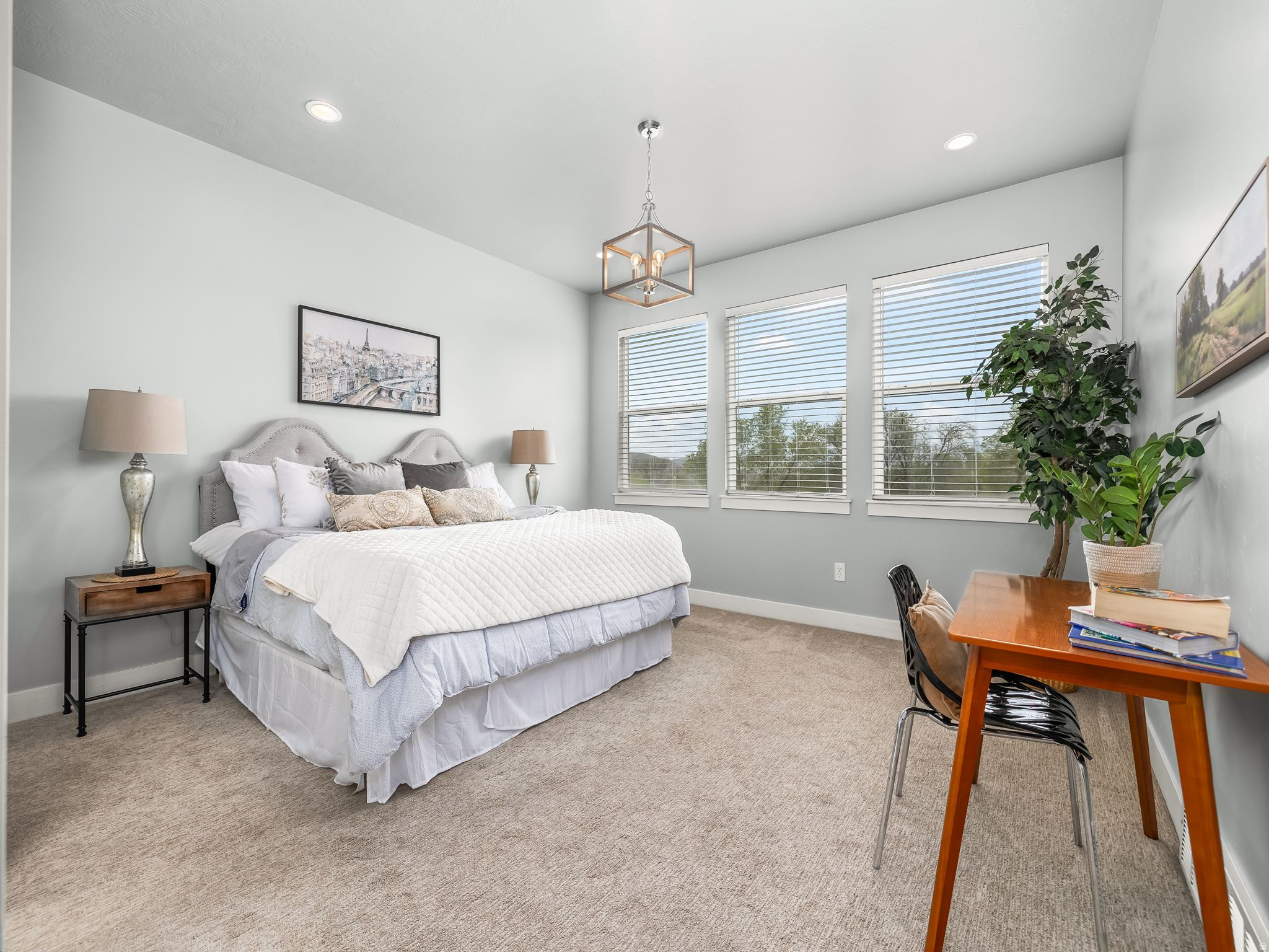 ACE CREATIVE ESTATES - Residential