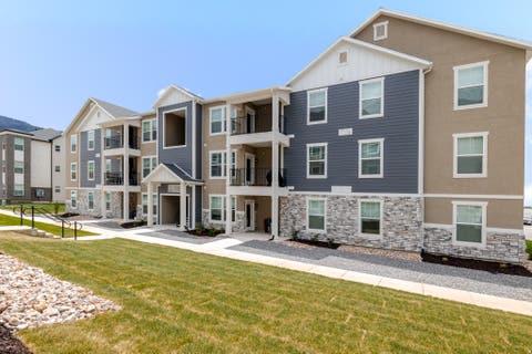 Condo For Sale - 4655 S 720 St #I304<br/> Mapleton, UT 84664