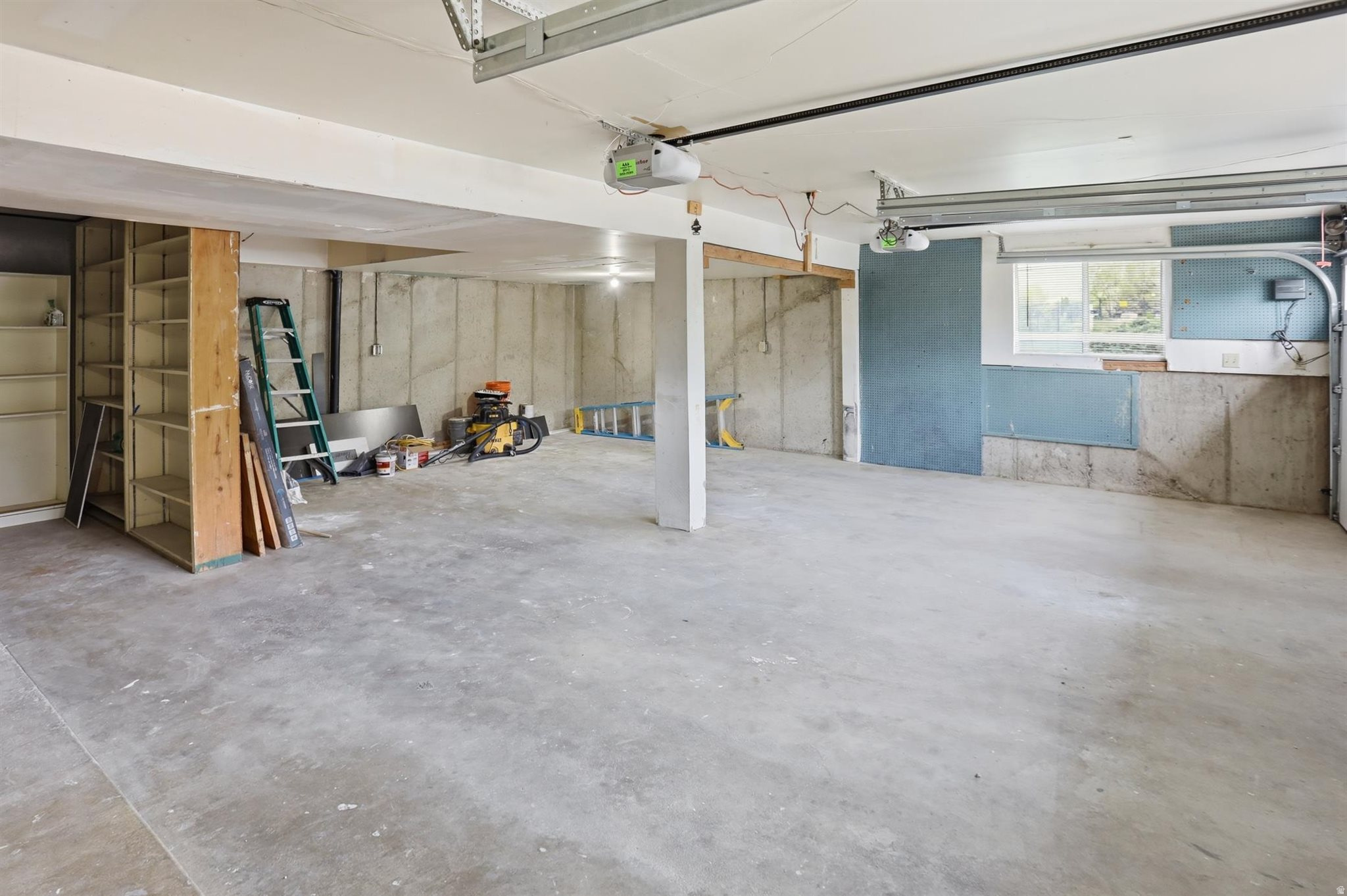 OAK FOREST - Residential