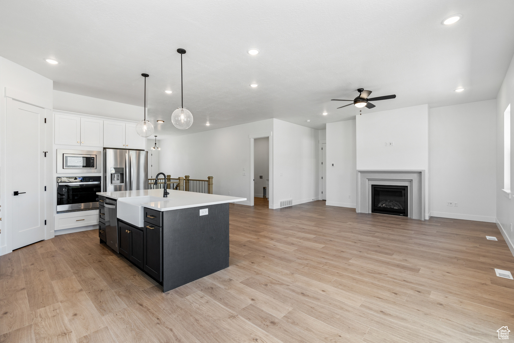 VISTAS AT SUMMIT RDG - Residential
