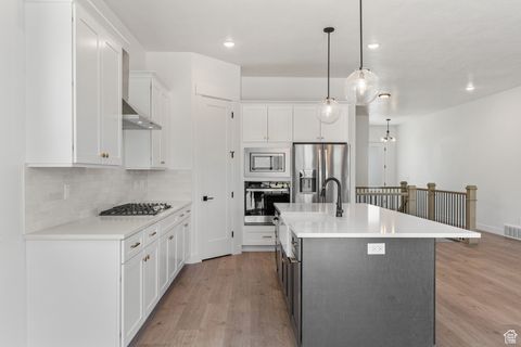 Tiny photo for 1353 WEST VIEW DR S, Santaquin, UT 84655 (MLS # 2114128)