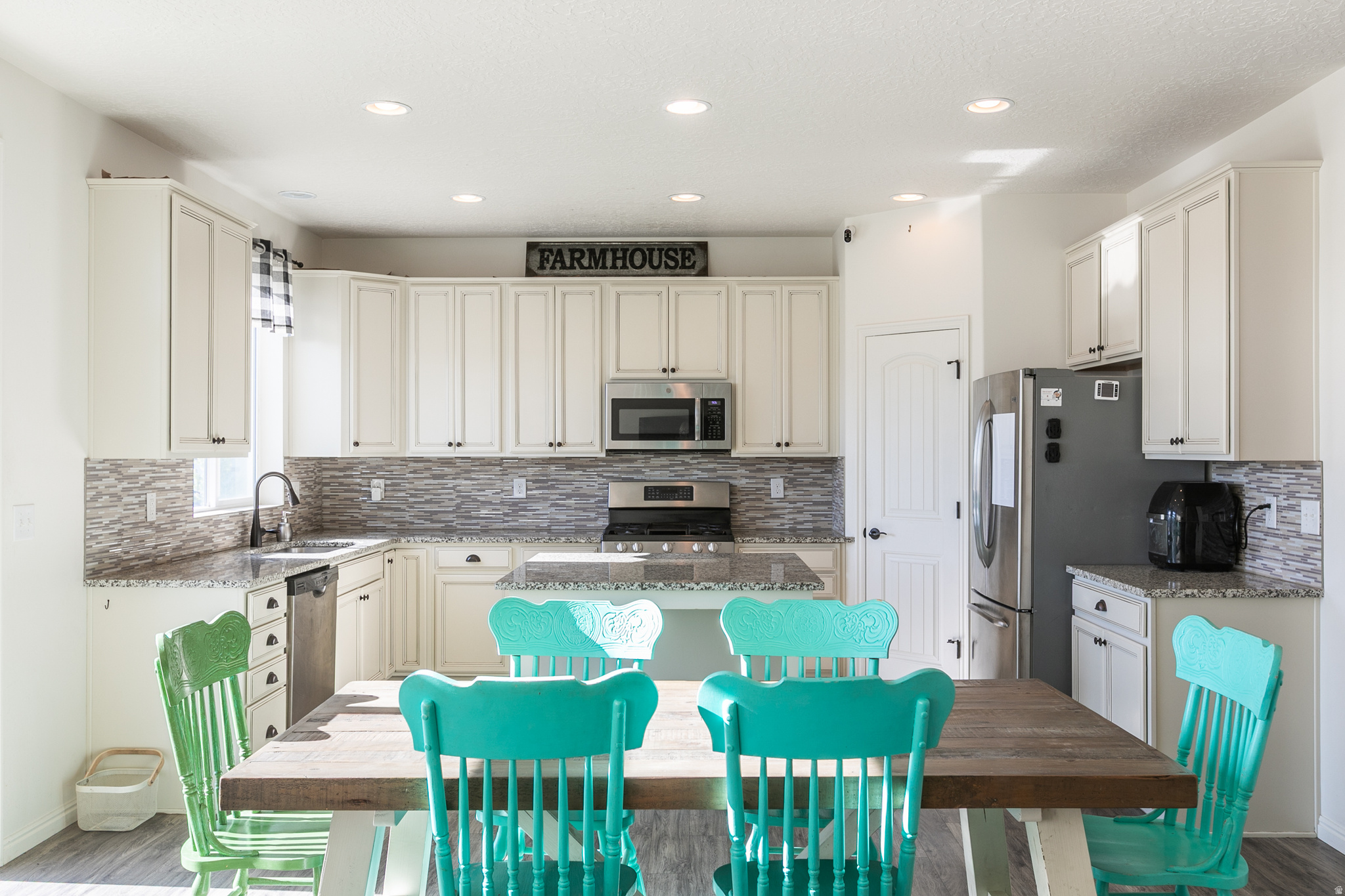 SKYVIEW ESTATES - Residential