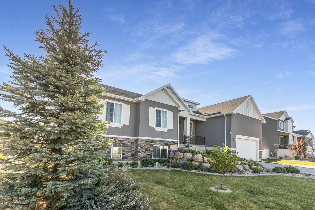 Photo of 3842 S 5675 W, Hooper, UT 84315 (MLS # 2155730)