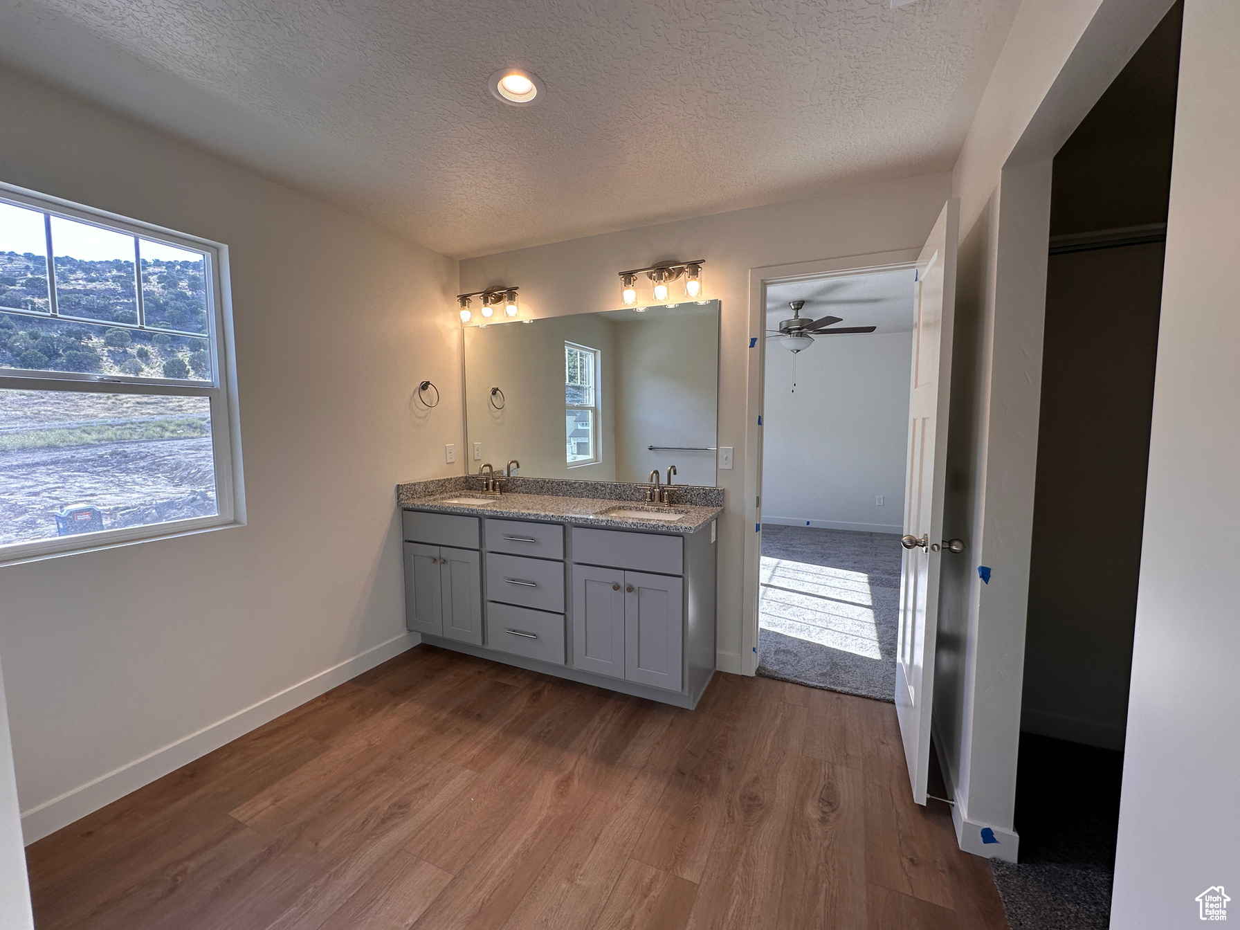 RIDGE - Residential