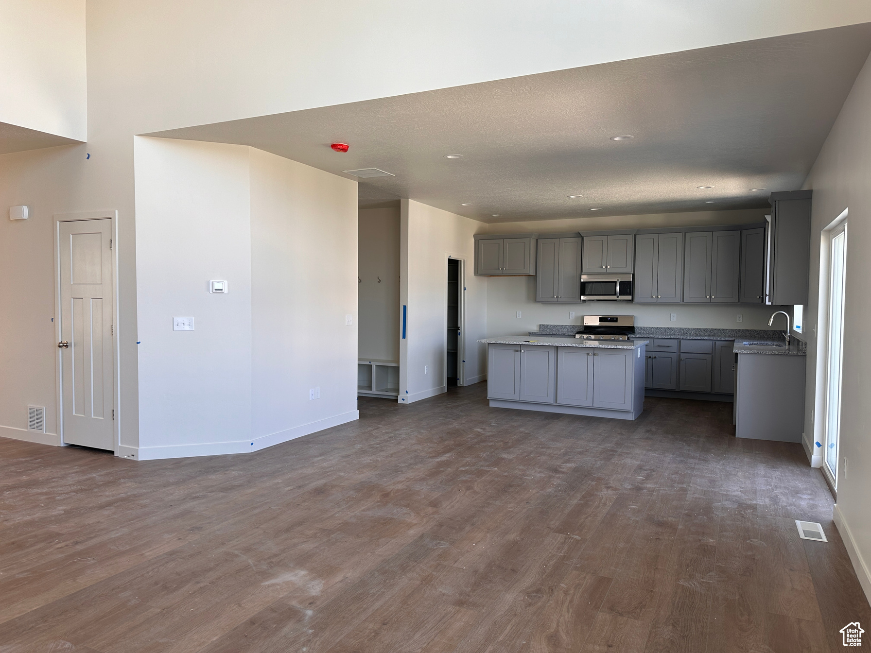RIDGE - Residential
