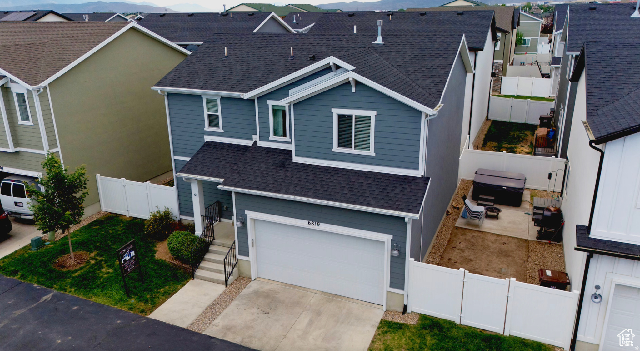 COTTAGES - Residential Lease