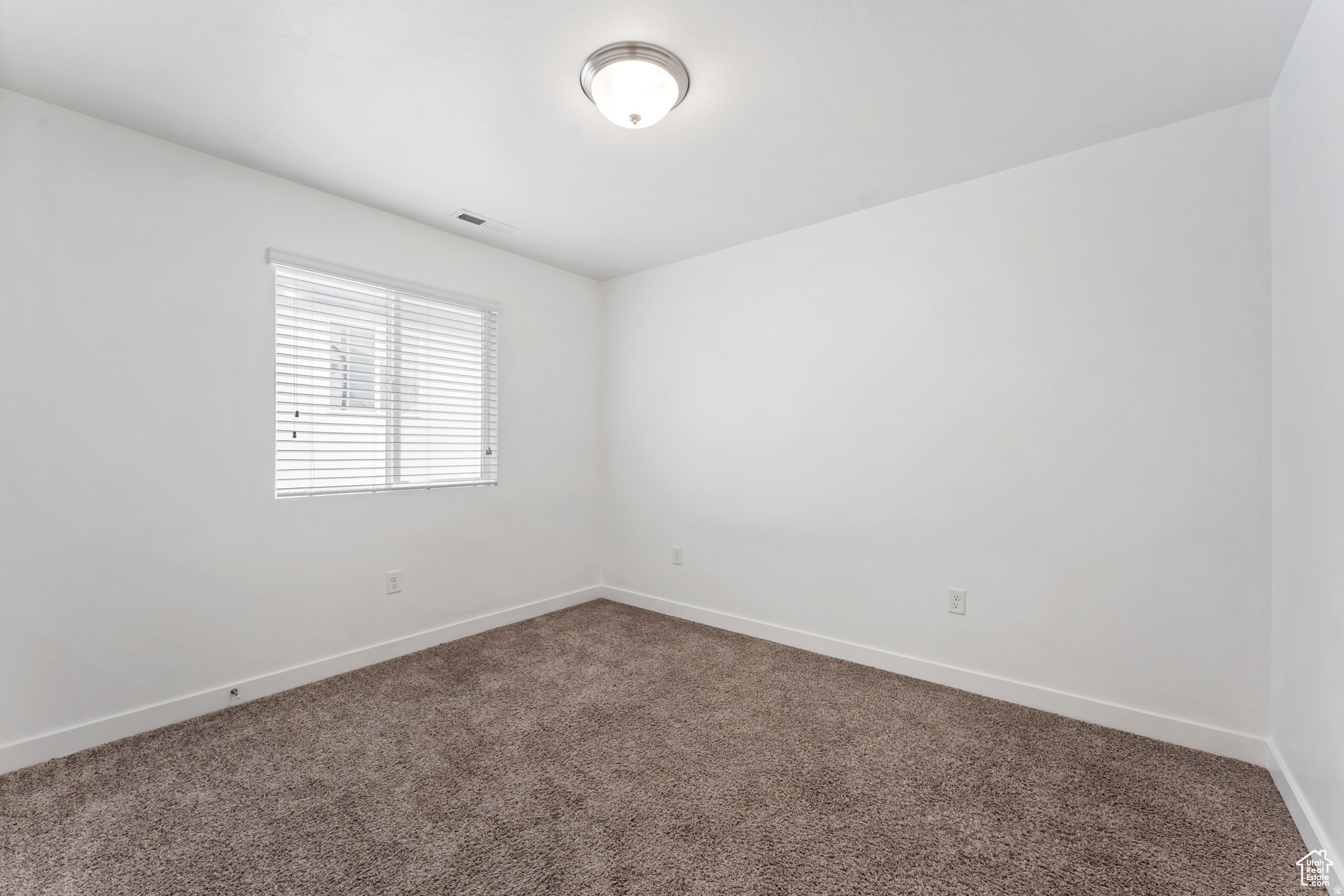 COTTAGES - Residential Lease