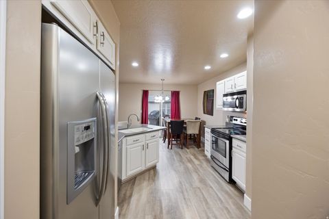 Tiny photo for 1227 N FIREFLY DR, Spanish Fork, UT 84660 (MLS # 2132751)