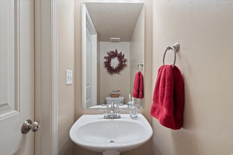 Tiny photo for 1227 N FIREFLY DR, Spanish Fork, UT 84660 (MLS # 2132751)