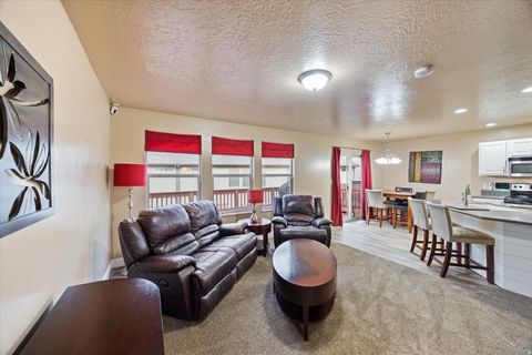 Tiny photo for 1227 N FIREFLY DR, Spanish Fork, UT 84660 (MLS # 2132751)