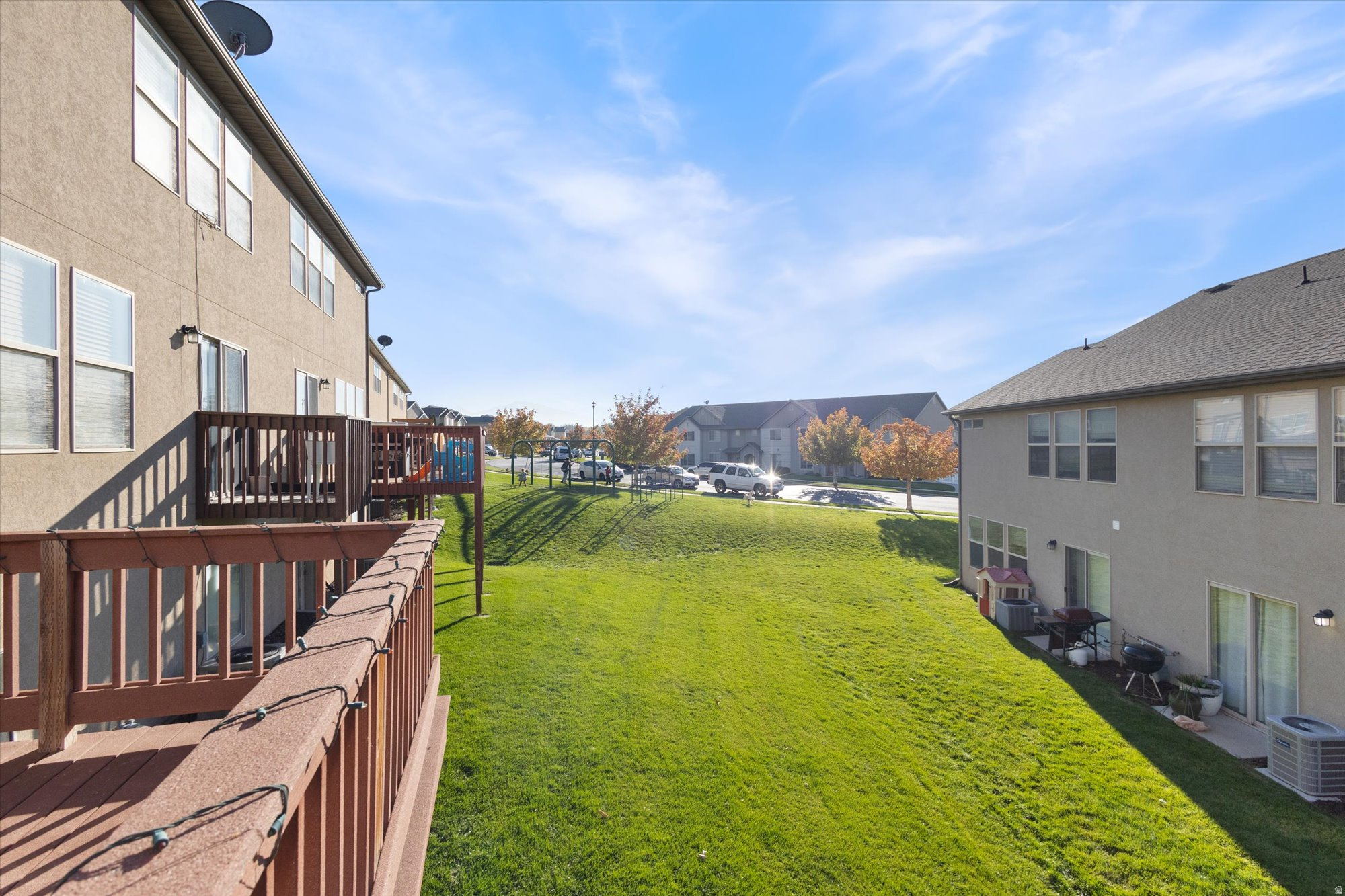 WHISPERING WILLOWS - Residential