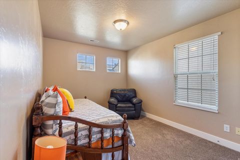 Tiny photo for 1227 N FIREFLY DR, Spanish Fork, UT 84660 (MLS # 2132751)