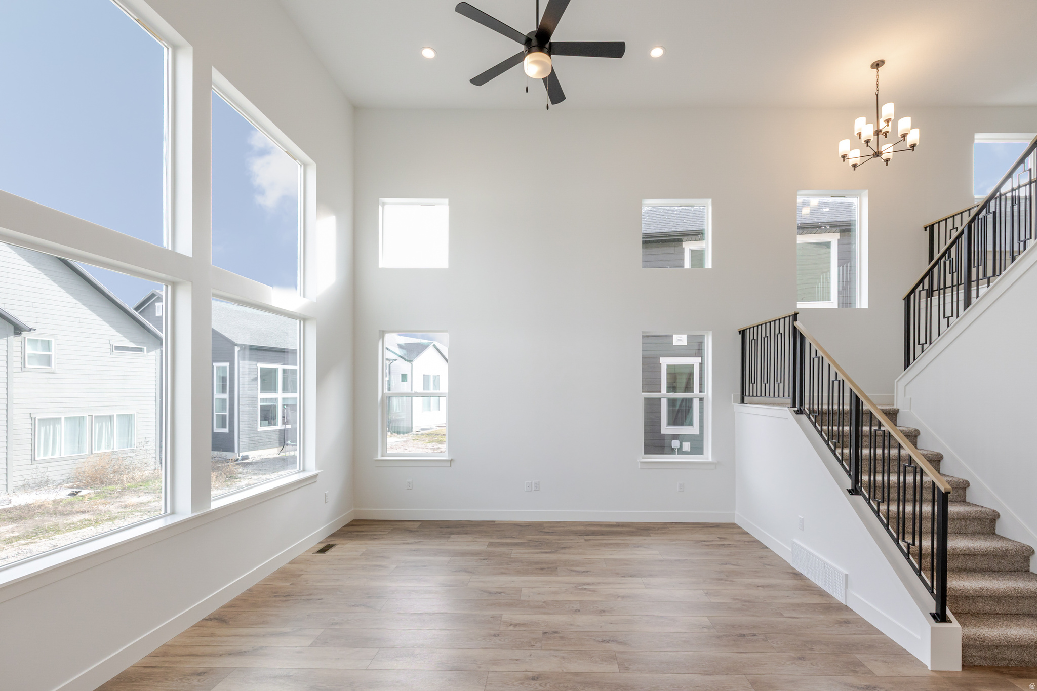 RIVER POINT - Residential