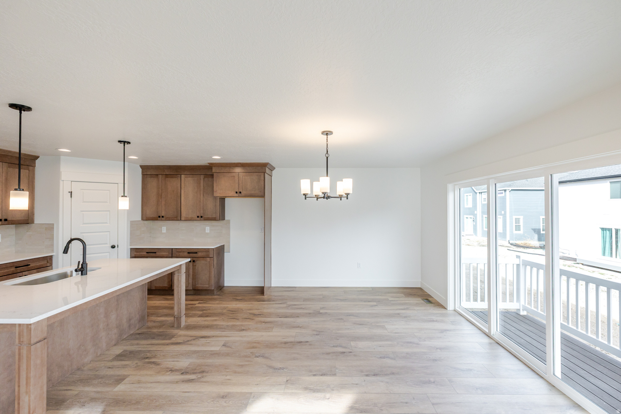 RIVER POINT - Residential