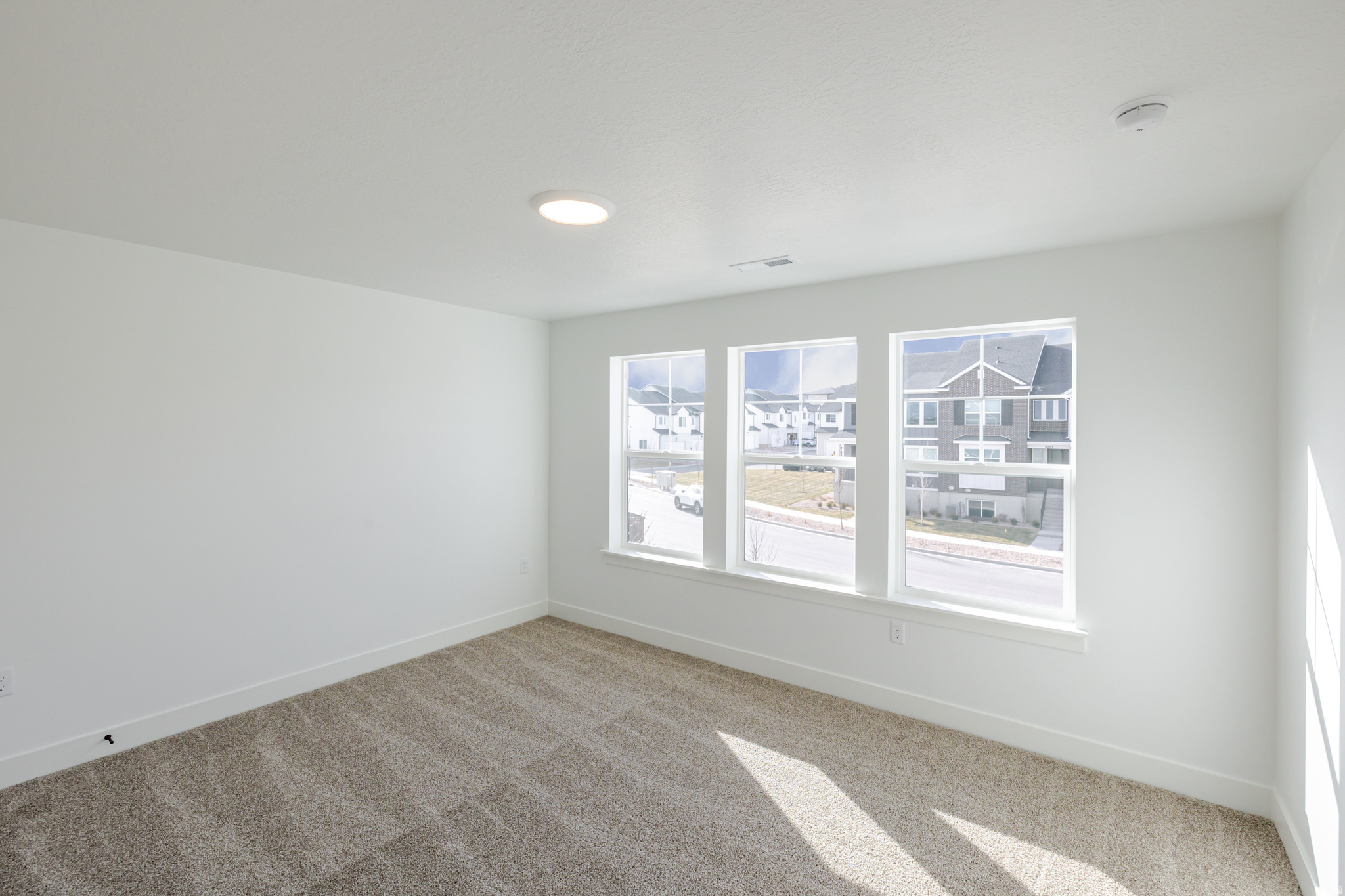 RIVER POINT - Residential